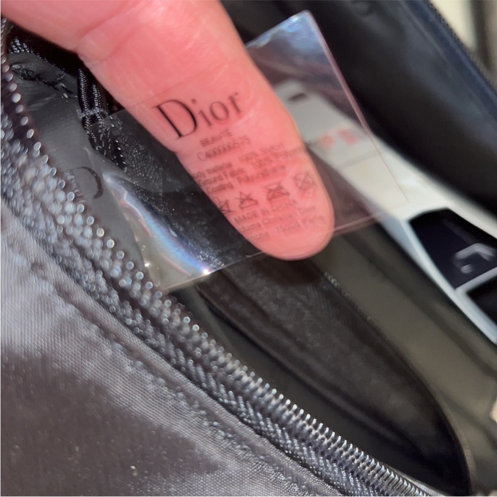DIOR Men's Women's Unisex Black Toiletry Travel Makeup Bag Pouch Organizer - Picture 5 of 11